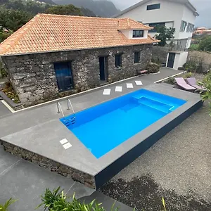  Chalet Quinze, Contemporary Designed With Swimming Pool